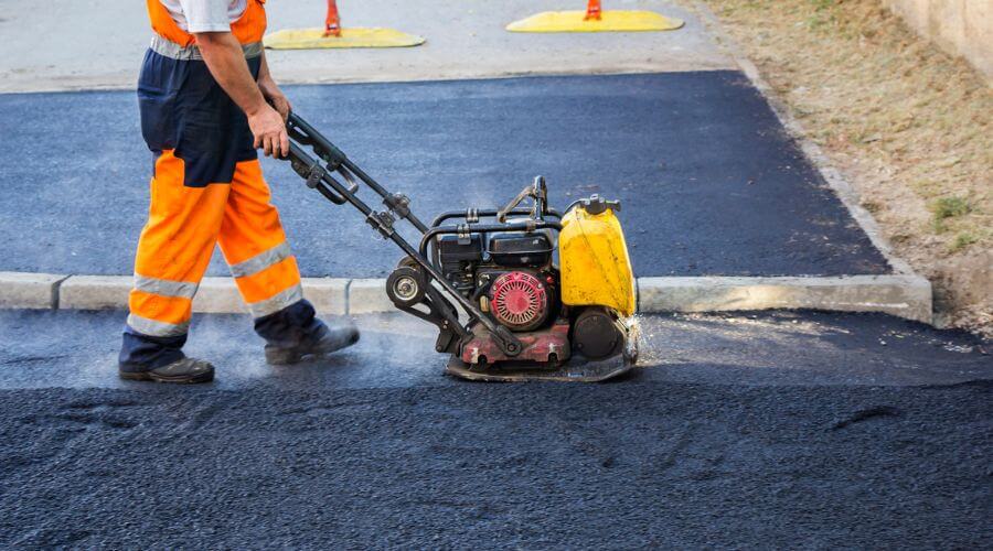 Professional gutter cleaning in Travelers Rest, SC
